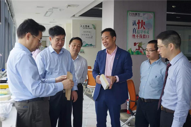 廣東博皓喜迎贛州市政協(xié)副主席、市工商聯(lián)主席華旭明一行蒞臨指導(dǎo)-3