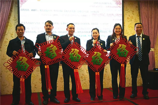 譚老師親手制作的工藝品