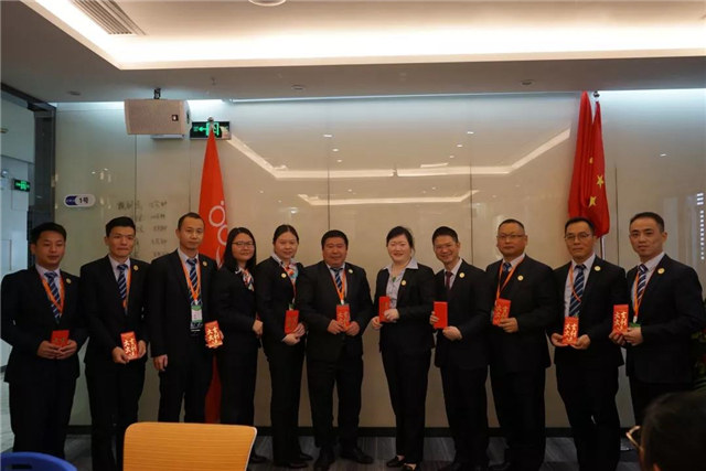 頒發敬老金、助學金 -2